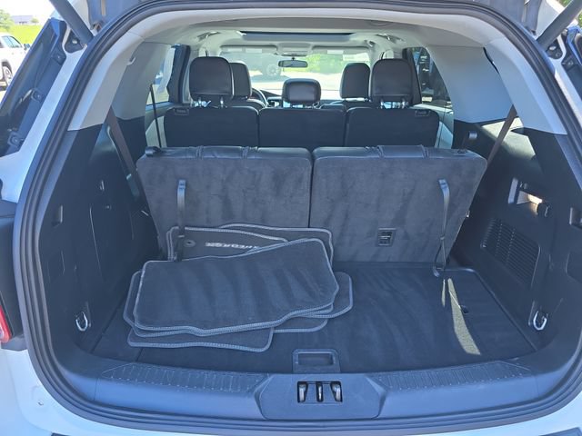 Certified 2023 Ford Explorer XLT w/ Equipment Group 202A AWD/4WD image 32