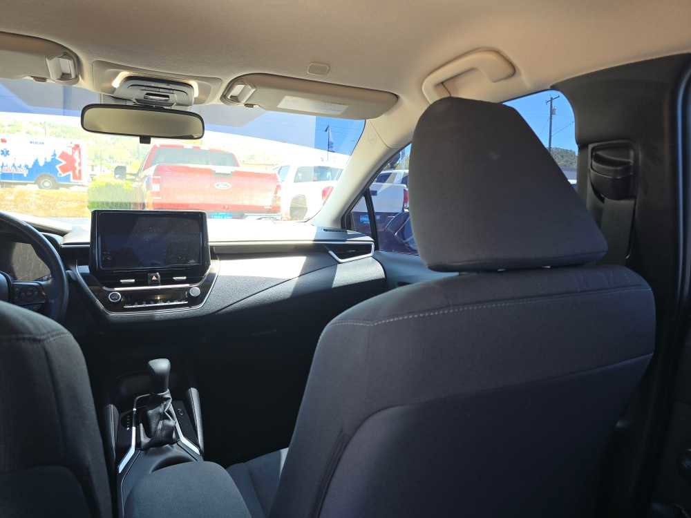 Used 2025 Toyota Corolla LE FWD image 14