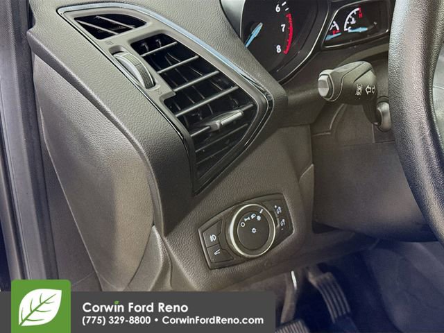 Certified 2019 Ford Escape Titanium AWD/4WD image 10
