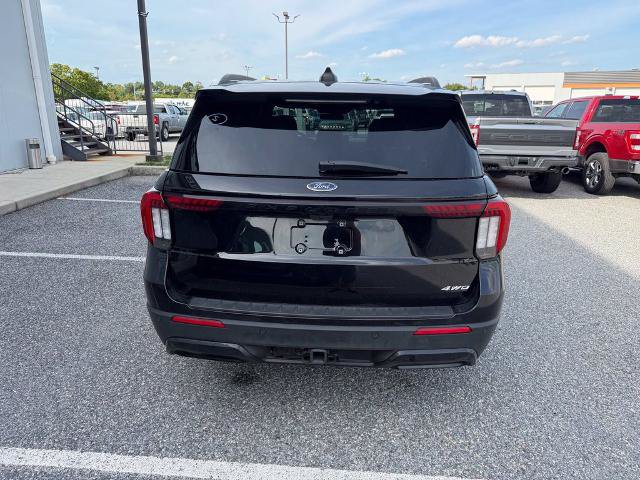 Certified 2025 Ford Explorer ST-Line w/ ST-Line Street Pack AWD/4WD image 7