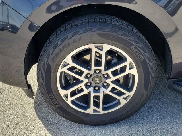 Certified 2025 Ford Expedition Max Active AWD/4WD image 8