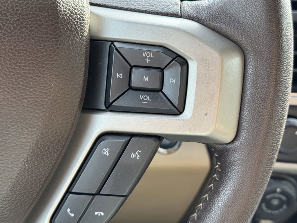 Certified 2019 Ford F150 Lariat w/ Equipment Group 502A Luxury image 23