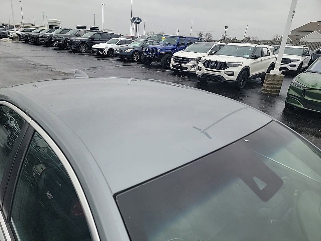 Used 2023 Cadillac CT4 Premium Luxury w/ Climate Package image 15