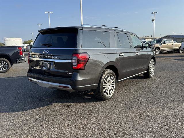 Certified 2023 Ford Expedition Max Platinum image 3