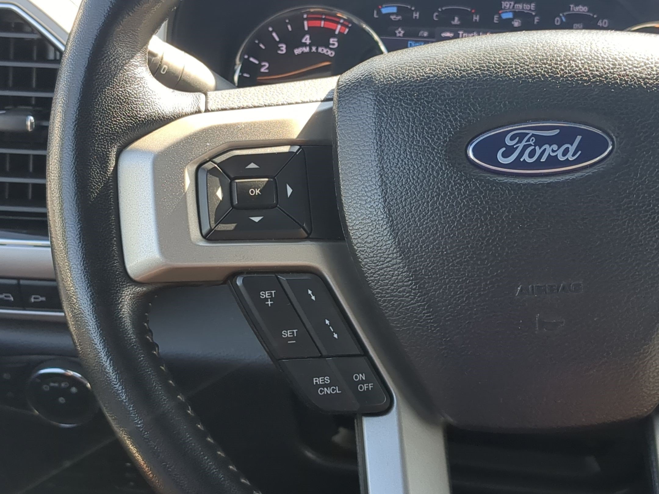 Certified 2022 Ford F250 Lariat w/ Lariat Ultimate Package AWD/4WD image 20