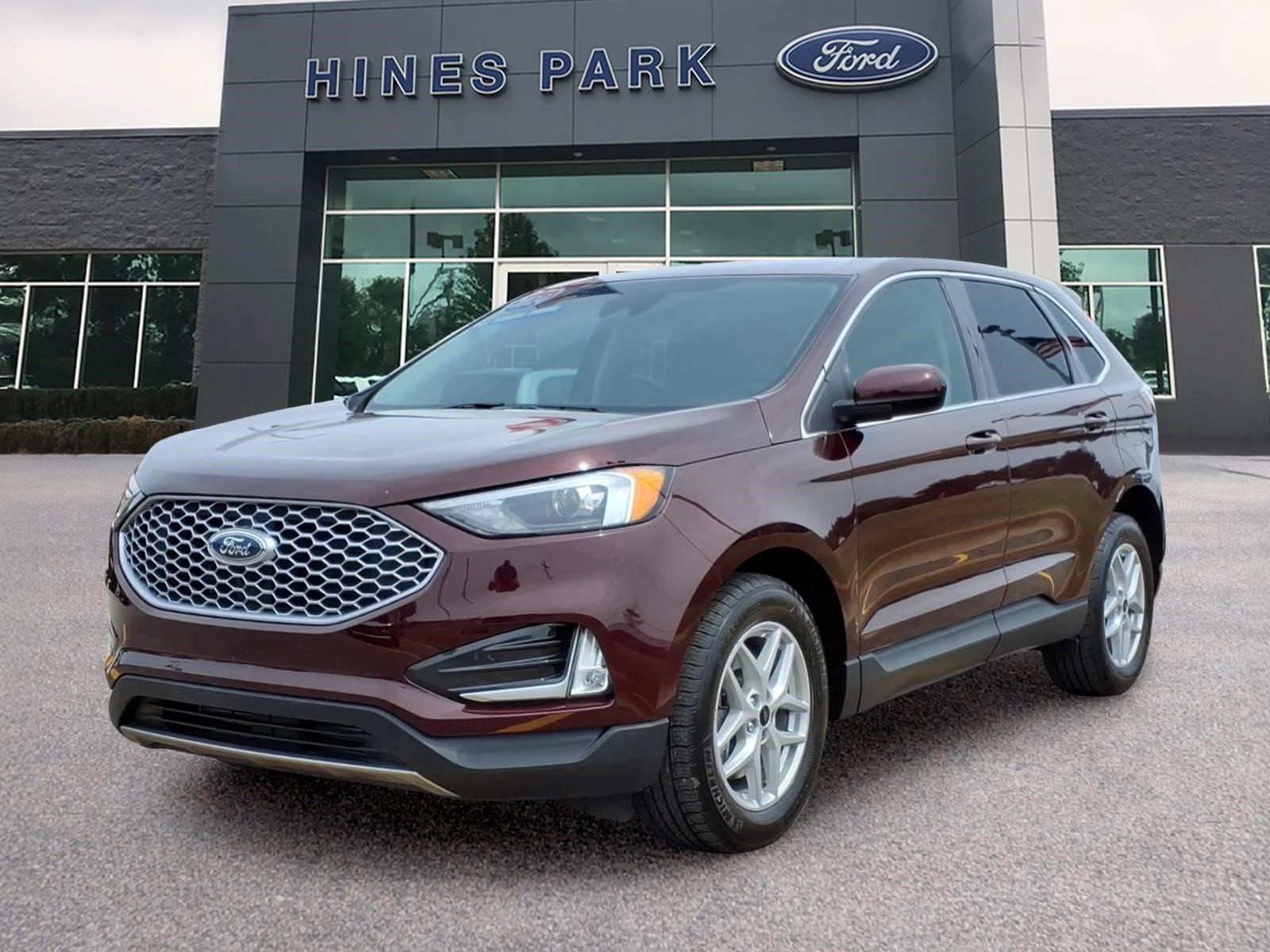 Certified 2024 Ford Edge SEL w/ Convenience Package AWD/4WD image 3