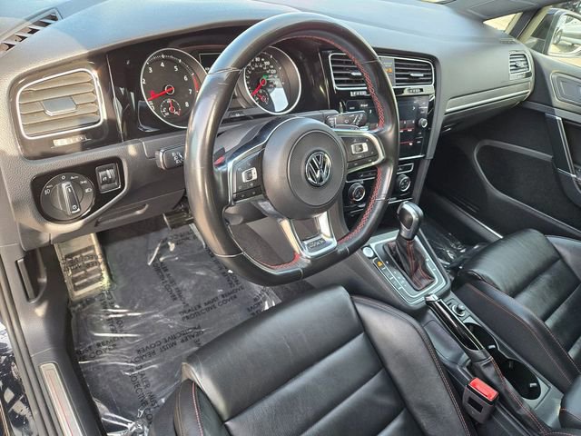 Used 2020 Volkswagen GTI SE image 10