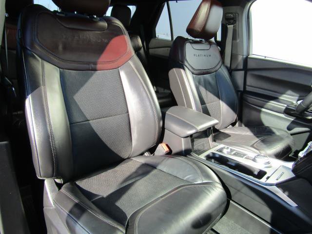 Certified 2022 Ford Explorer Platinum w/ Equipment Group 601A image 11
