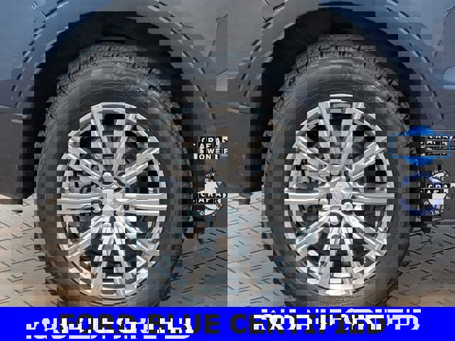 Used 2019 Cadillac XT4 Premium Luxury w/ Cold Weather Package image 9