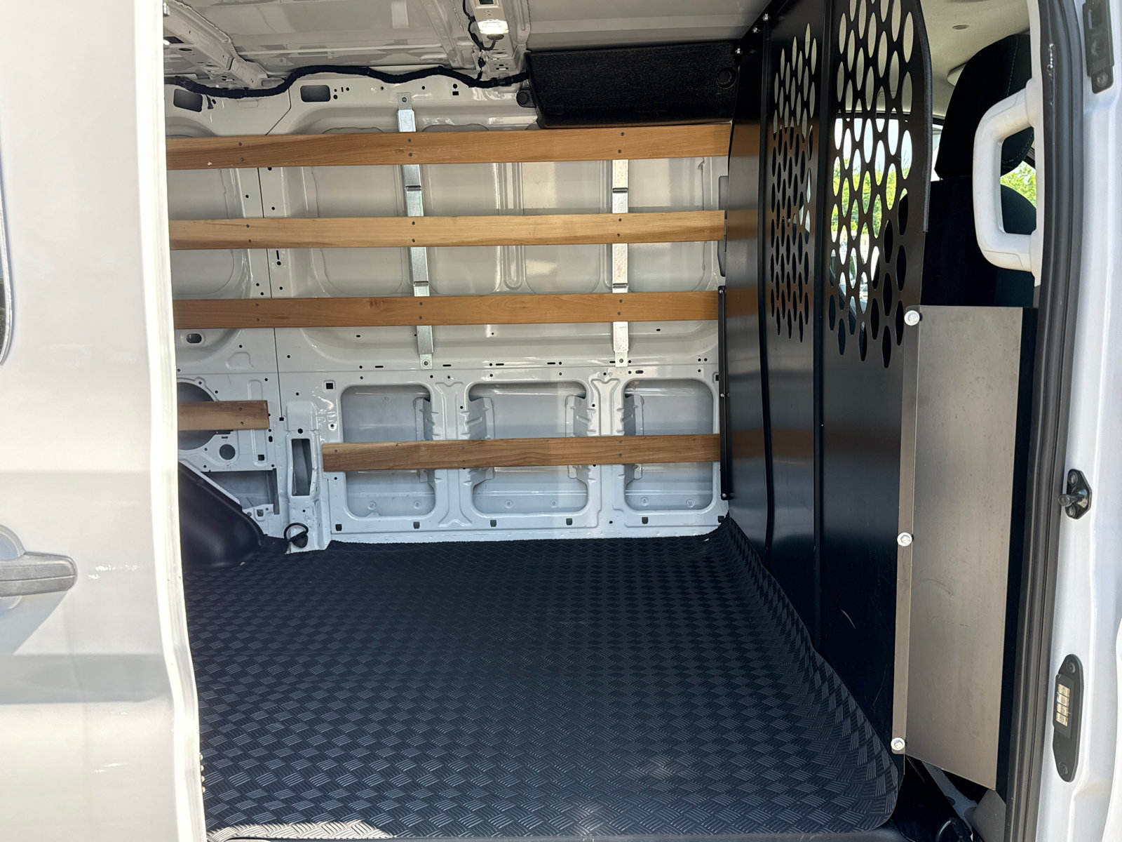 Certified 2025 Ford Transit 250 Low Roof w/ Exterior Upgrade Package RWD image 20