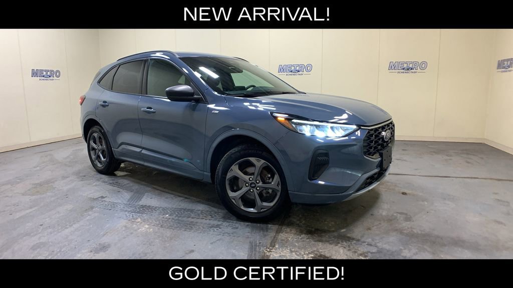 Certified 2024 Ford Escape ST-Line AWD/4WD image 1