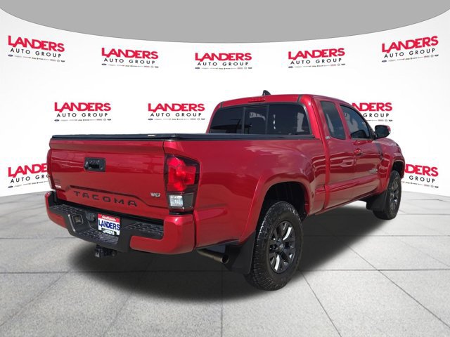 Used 2022 Toyota Tacoma SR5 w/ Technology Package RWD image 3