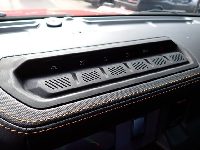 Certified 2024 Ford Bronco Badlands AWD/4WD image 25