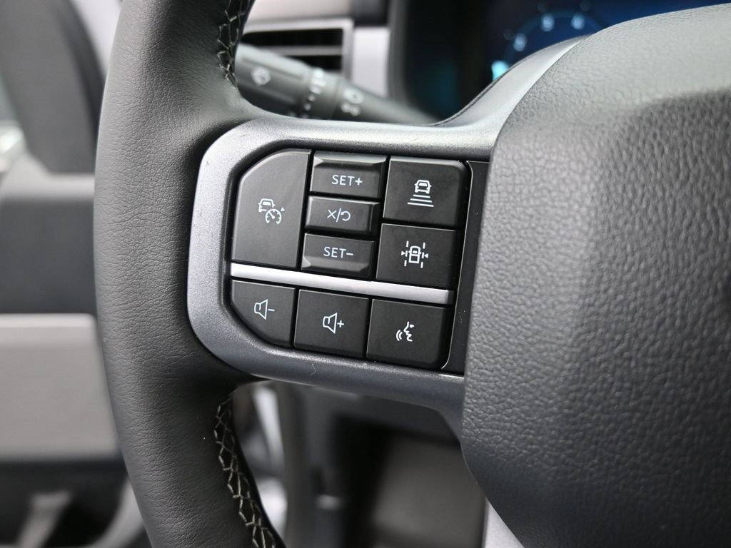 Certified 2025 Ford F150 Lariat w/ Equipment Group 501A Mid image 30