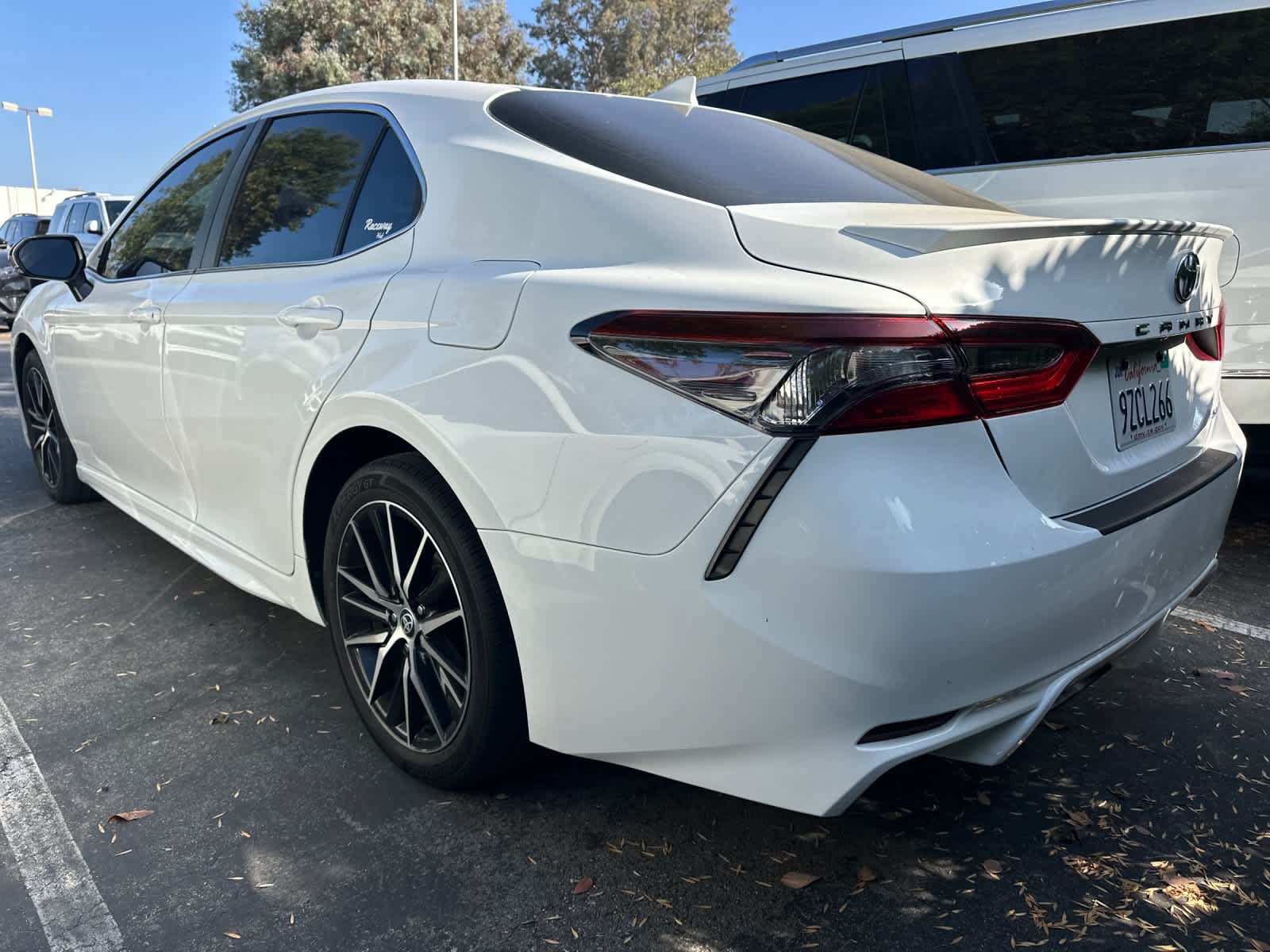 Used 2023 Toyota Camry SE w/ Convenience Package FWD image 6