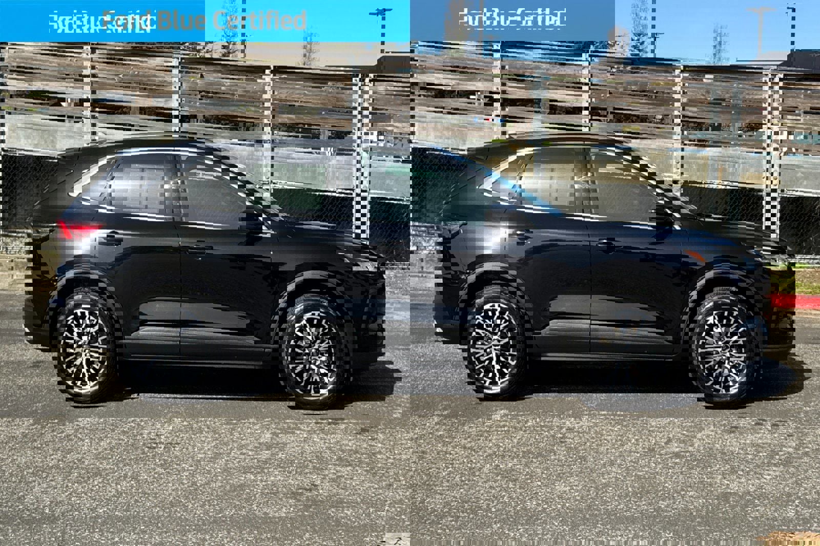 Certified 2025 Ford Escape Base image 3