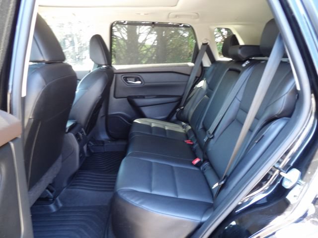 Used 2023 Nissan Rogue SV w/ SV Premium Package AWD/4WD image 10