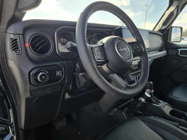 Used 2025 Jeep Wrangler Unlimited Rubicon image 27