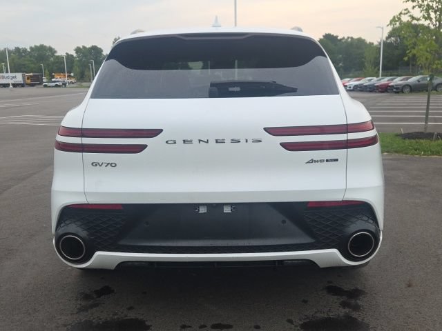 Used 2022 Genesis GV70 3.5T Sport w/ Sport Prestige Package AWD/4WD image 8
