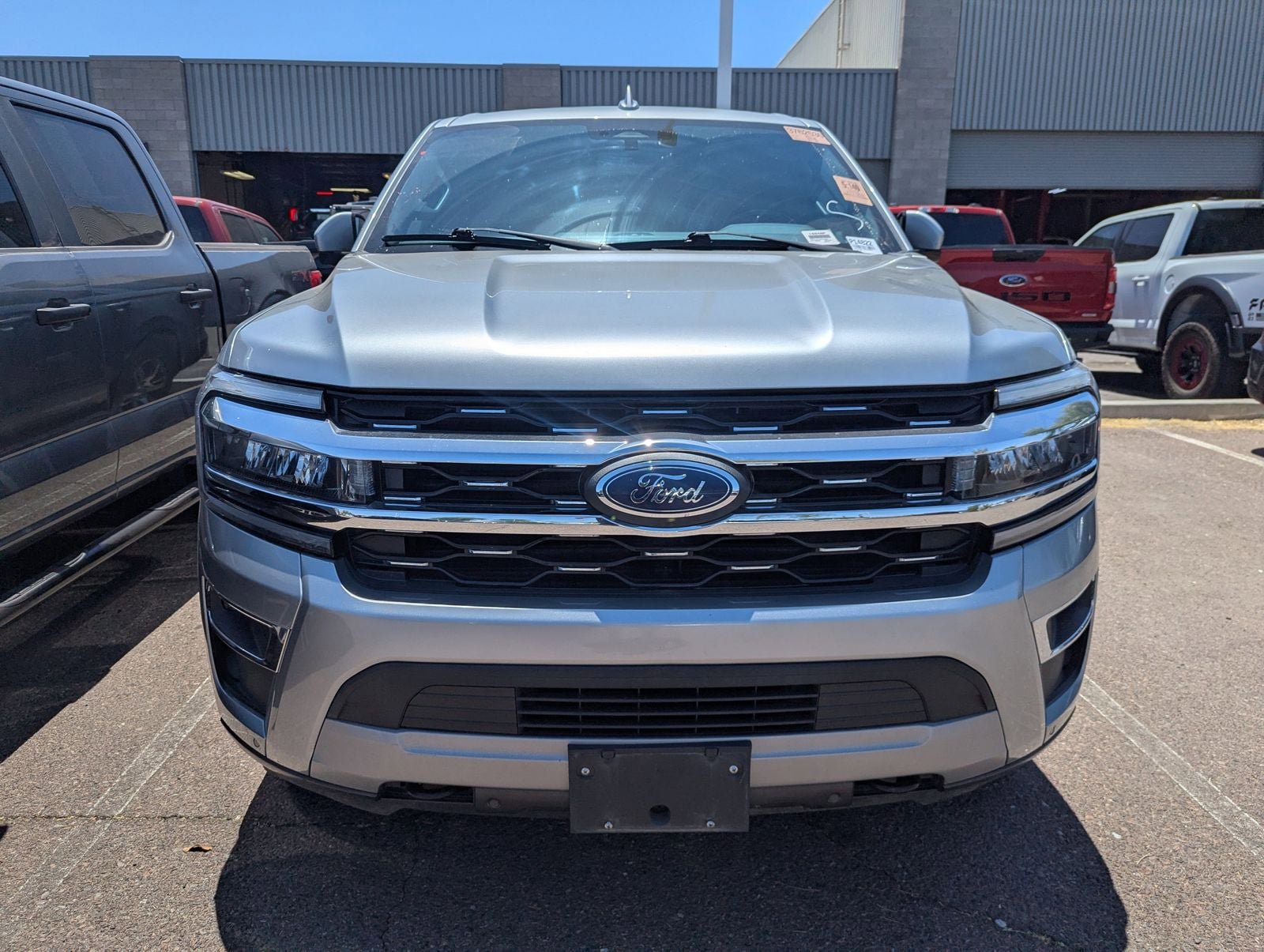 Certified 2022 Ford Expedition Limited AWD/4WD image 2