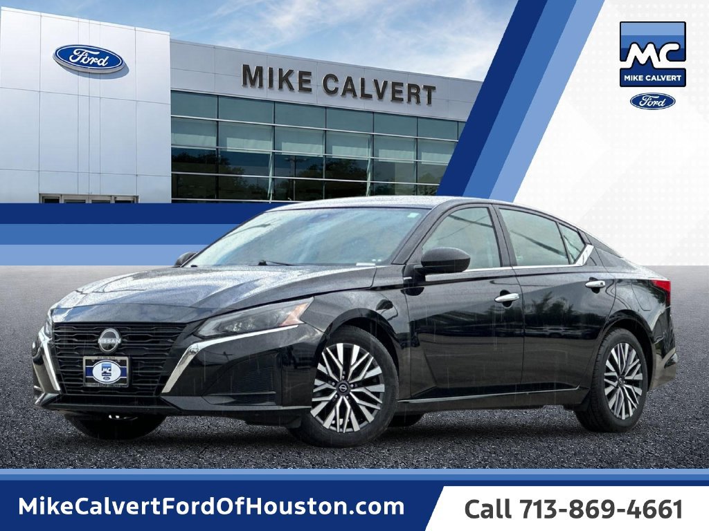 Used 2025 Nissan Altima 2.5 SV FWD image 1