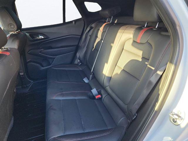 Used 2025 Chevrolet Trax RS w/ Sunroof Package FWD image 20