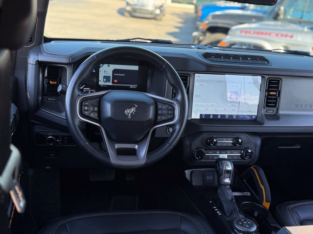Certified 2024 Ford Bronco Badlands AWD/4WD image 6
