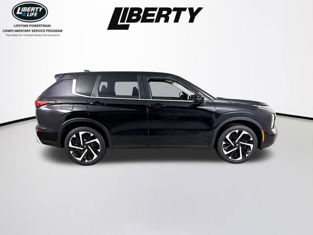 Used 2023 Mitsubishi Outlander SE image 6