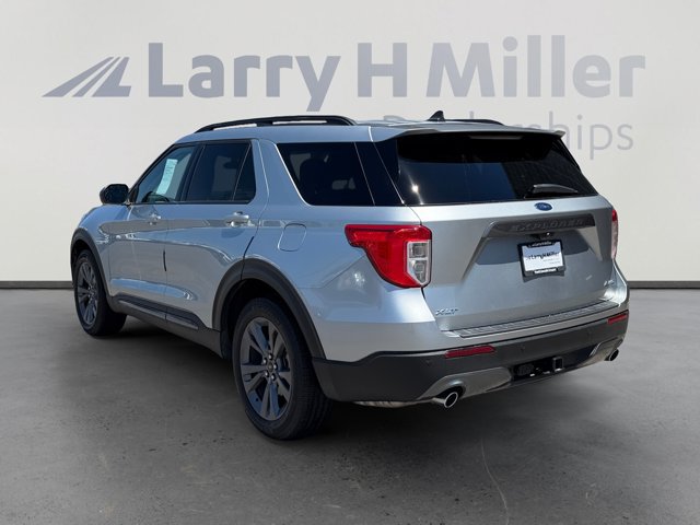 Certified 2023 Ford Explorer XLT w/ Equipment Group 202A AWD/4WD image 3