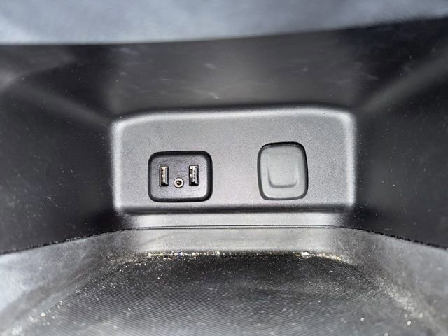 Used 2018 Chevrolet Equinox LT image 28