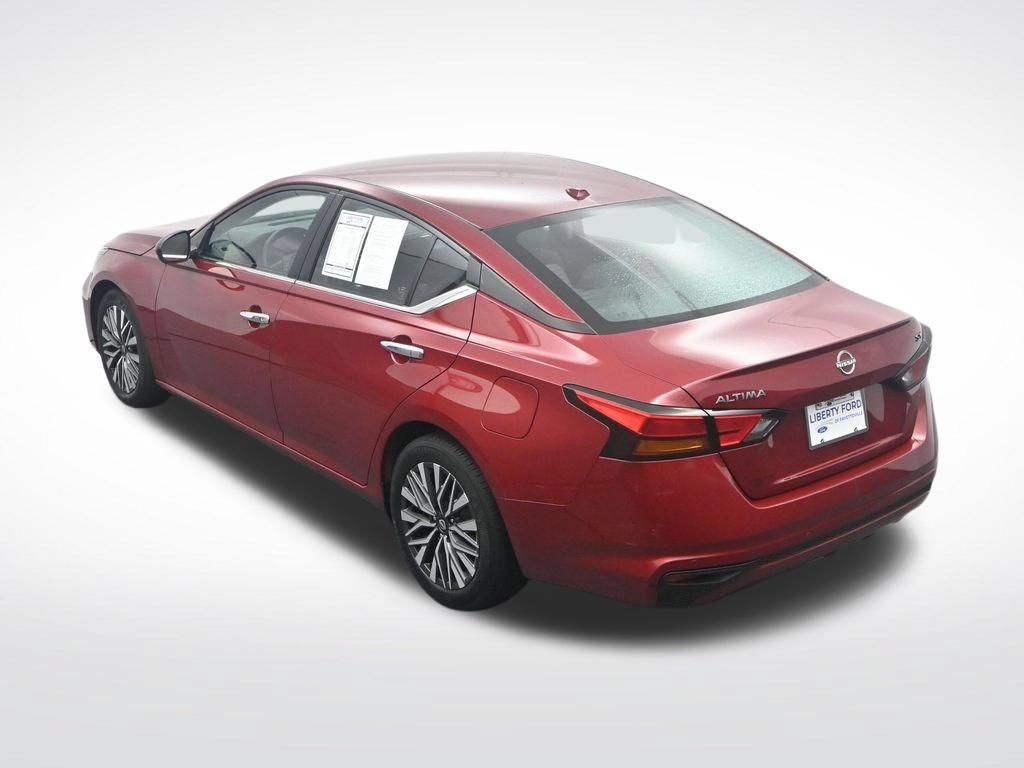 Used 2024 Nissan Altima 2.5 SV FWD image 35