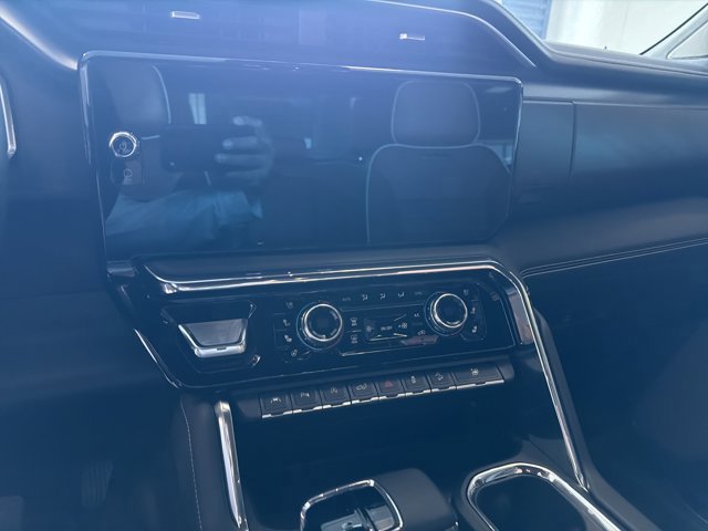 Used 2024 GMC Sierra 1500 Denali Ultimate image 13