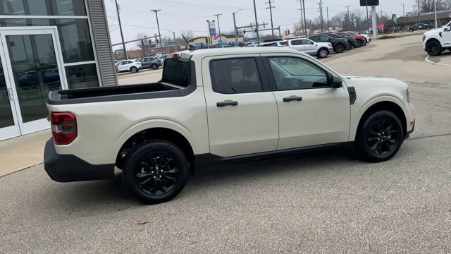 Certified 2024 Ford Maverick XLT w/ XLT Luxury Package FWD image 2