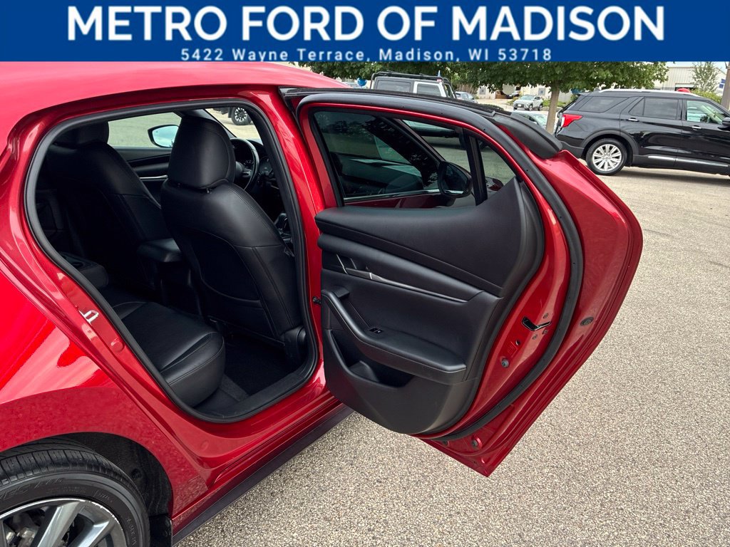 Used 2023 MAZDA MAZDA3 s FWD image 38