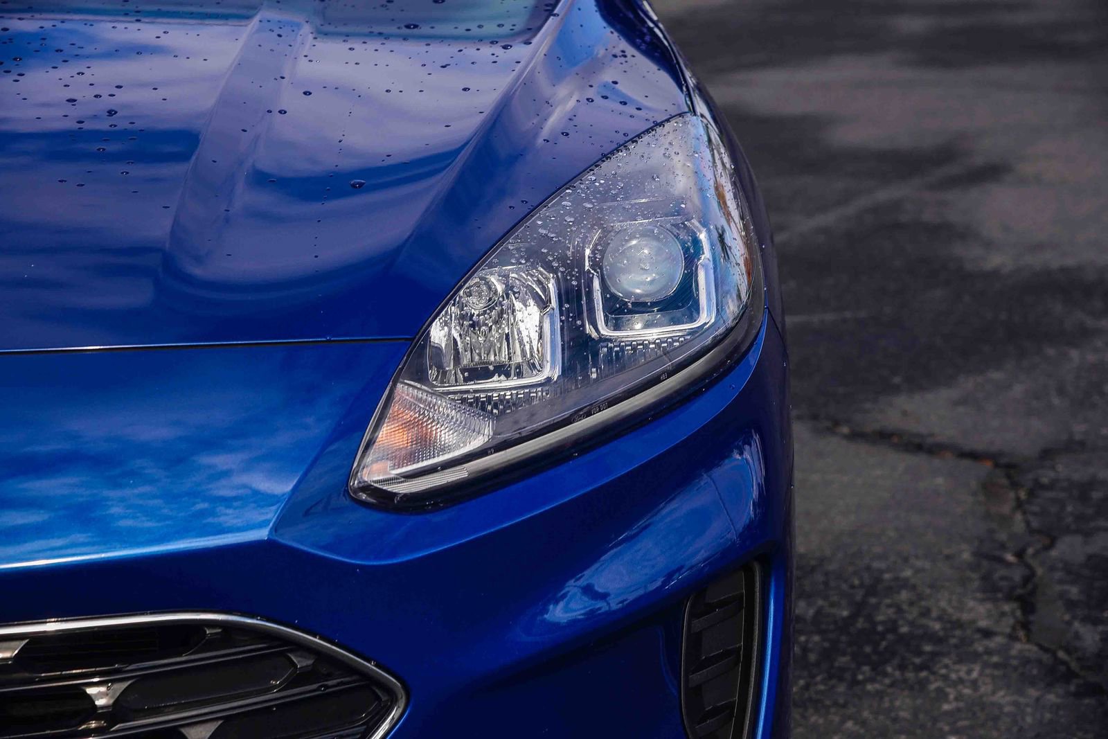 Certified 2022 Ford Escape SE w/ SE Sport Appearance Package image 10