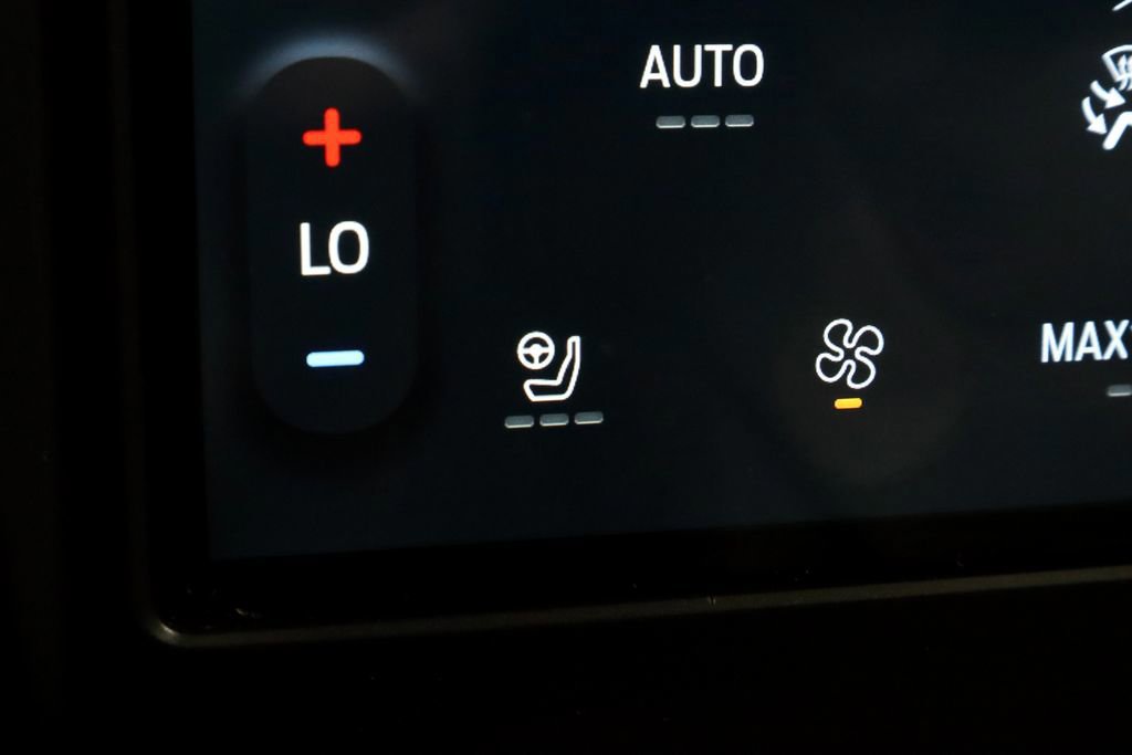 Certified 2021 Ford Edge Titanium w/ Cargo Accessory Package FWD image 11