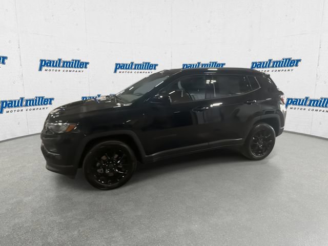 Used 2026 Jeep Compass Latitude AWD/4WD image 5
