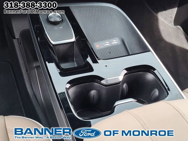 Used 2025 Buick Enclave Preferred w/ Power Package FWD image 21