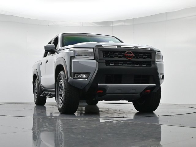 Used 2025 Nissan Frontier PRO-4X AWD/4WD image 36