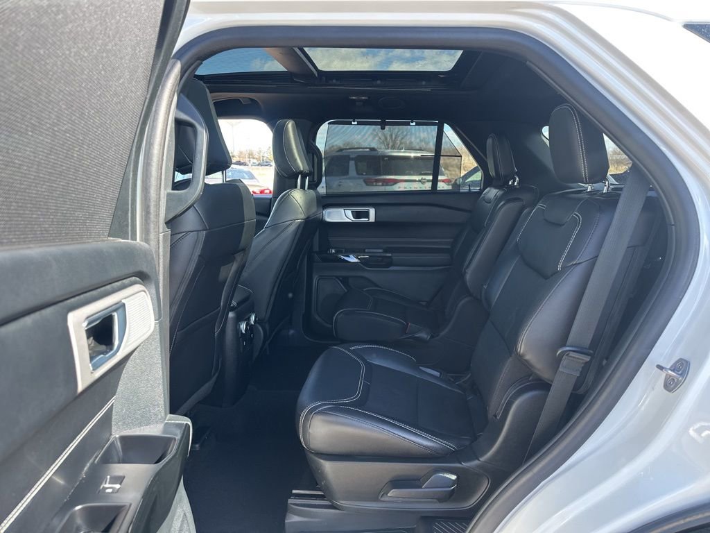 Certified 2024 Ford Explorer ST w/ Equipment Group 401A image 21