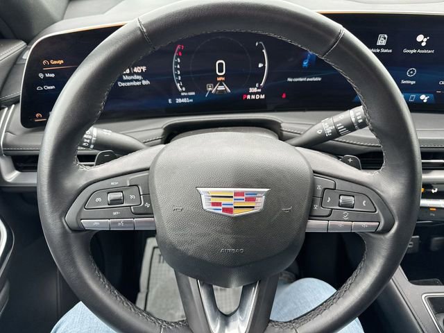 Used 2025 Cadillac XT4 Premium Luxury image 17