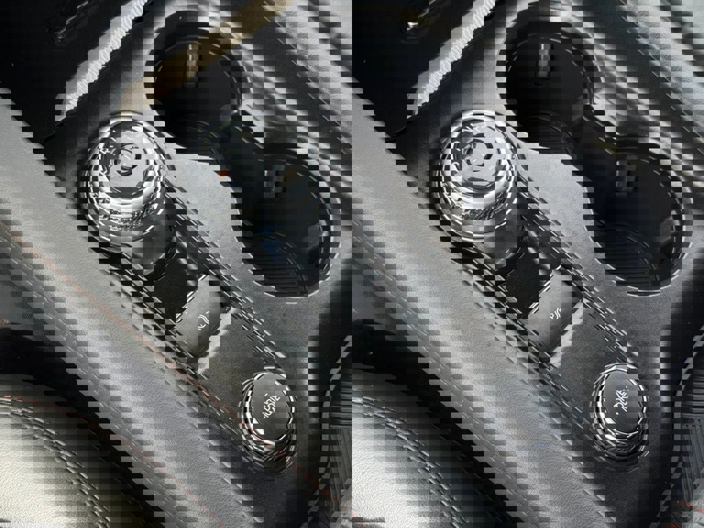 Certified 2025 Ford Explorer Active w/ Active Comfort Package image 40