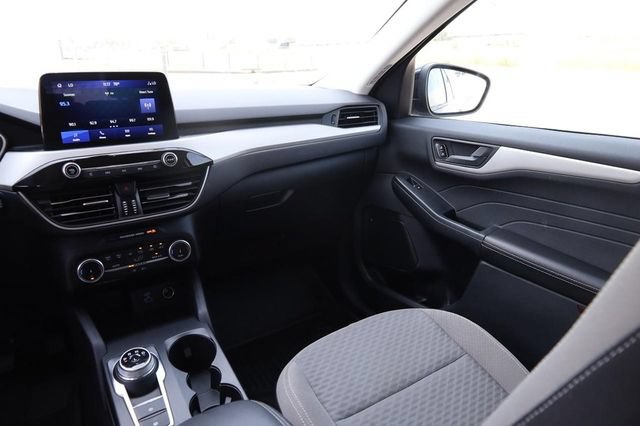 Certified 2022 Ford Escape SE w/ SE Sport Appearance Package FWD image 15