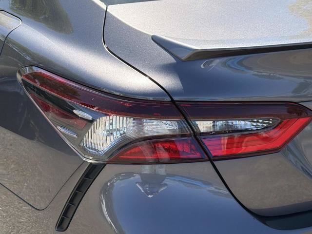 Used 2023 Toyota Camry SE FWD image 7