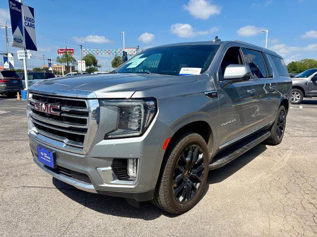 Used 2023 GMC Yukon XL SLT w/ SLT Premium Package AWD/4WD image 9