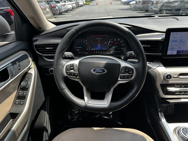 Certified 2023 Ford Explorer XLT w/ Equipment Group 202A AWD/4WD image 14