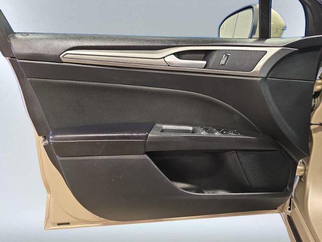 Certified 2019 Ford Fusion SE AWD/4WD image 15