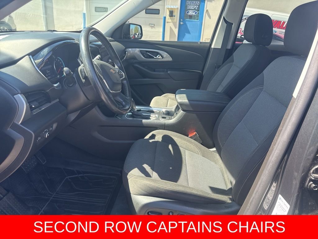 Used 2020 Chevrolet Traverse LT image 2