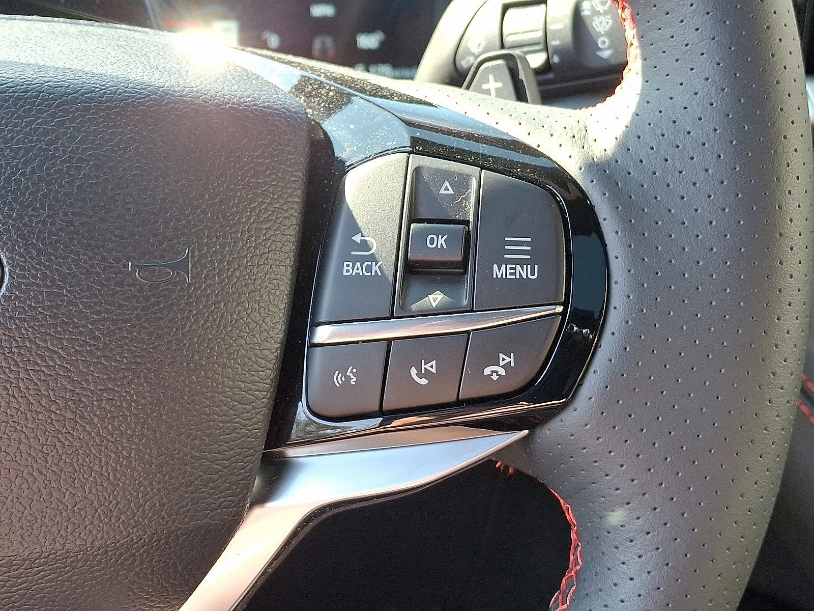 Certified 2025 Ford Explorer ST w/ Sun And Sound Package image 24