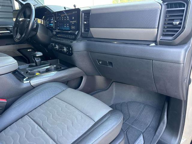 Used 2023 Chevrolet Silverado 1500 ZR2 AWD/4WD image 12